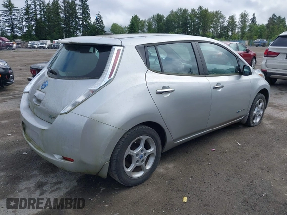 2013 Nissan LEAF SL z VIN 1N4AZ0CP9DC405951, wystawiony jako IAAI lot #42406663 z przebiegiem 60 910 mil mil oraz . Historia ofert i sprzedaży dostępna na DreamBid. Obrazek 4.