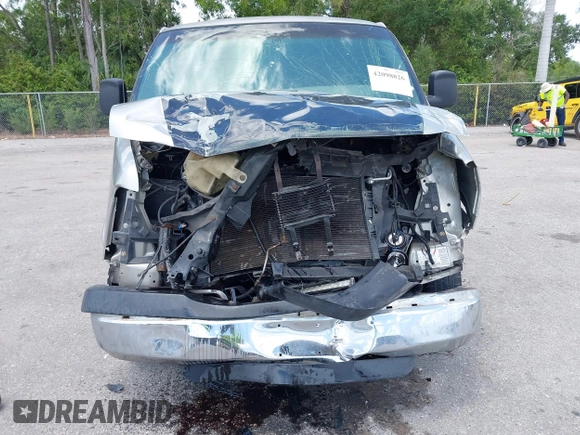2003 GMC Savana Cargo with VIN 1GTHG35U431146718, listed as a IAAI auction lot 42098826 with 238,502 mi miles. Bid and sale history available at carsss.com. Image 6.
