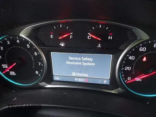 2021 Chevrolet Equinox Premier z VIN 2GNAXXEV2M6118116, wystawiony jako IAAI lot #41185151 z przebiegiem 91 837 mil mil oraz . Historia ofert i sprzedaży dostępna na DreamBid. Obrazek 7.