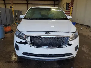 2018 Kia Sedona L with VIN KNDMA5C17J6401561, listed as a Copart auction lot 46232155 with 131,542 mi miles and Clean Title. Bid and sale history available at carsss.com. Image 5.