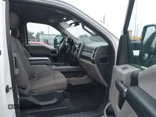 2018 Ford F-350 с VIN 1FT7X3BT4JEB83068, выставлен на аукционе IAAI как лот 41337896 с пробегом 200 841 миль миль и . История ставок и продаж доступна на DreamBid. Изображение 5.