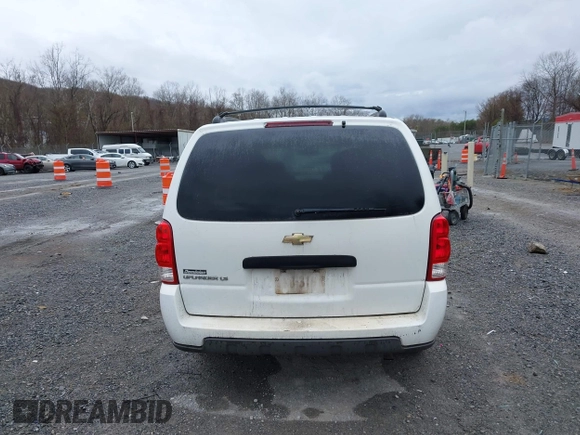 2008 Chevrolet Uplander LS z VIN 1GNDV23118D148169, wystawiony jako IAAI lot #41854906 z przebiegiem 315 869 mil mil oraz . Historia ofert i sprzedaży dostępna na DreamBid. Obrazek 16.