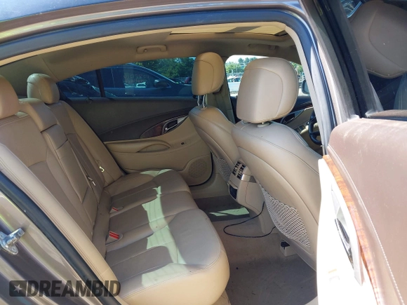 2010 Buick LaCrosse CXL z VIN 1G4GC5EGXAF285504, wystawiony jako IAAI lot #42632282 z przebiegiem 149 095 mil mil oraz . Historia ofert i sprzedaży dostępna na DreamBid. Obrazek 8.