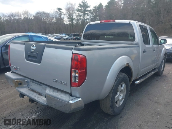 2008 Nissan Frontier LE z VIN 1N6AD09W18C435584, wystawiony jako IAAI lot #41998922 z przebiegiem 154 507 mil mil oraz . Historia ofert i sprzedaży dostępna na DreamBid. Obrazek 4.