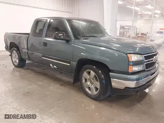 2006 Chevrolet Silverado 1500 LT1 with VIN 1GCEC19Z36Z286015, listed as a IAAI auction lot 40826253 with 263,540 mi miles. Bid and sale history available at carsss.com. Image 1.