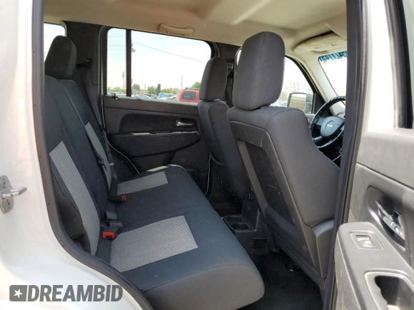 2009 Jeep Liberty Sport with VIN 1J8GN28K29W535061, listed as a Copart auction lot 55427745 with 179,361 mi miles and Clean Title. Bid and sale history available at carsss.com. Image 11.