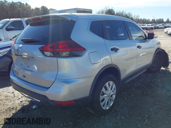 2020 Nissan Rogue SV with VIN JN8AT2MT1LW033932, listed as a IAAI auction lot 41675781 with 67,419 mi miles and . Bid and sale history available at carsss.com. Image 4.