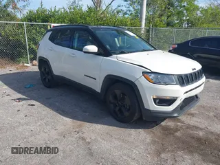 2019 Jeep Compass Latitude z VIN 3C4NJCBB7KT743456, wystawiony jako IAAI lot #41230833 z przebiegiem 125 340 mil mil oraz . Historia ofert i sprzedaży dostępna na DreamBid. Obrazek 1.