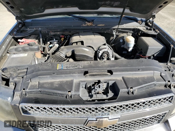 2008 Chevrolet Suburban LT w/3LT with VIN 3GNFK16388G165630, listed as a Copart auction lot 75897524 with 135,573 mi miles and Salvage Title. Bid and sale history available at carsss.com. Image 12.