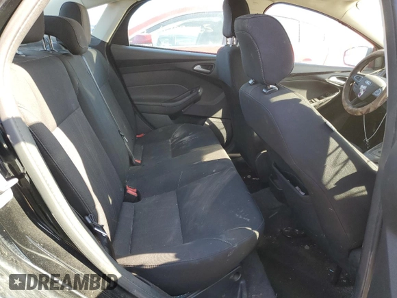 2018 Ford Focus SE z VIN 1FADP3F2XJL249158, wystawiony jako Copart lot #47930695 z przebiegiem 160 765 mil mil oraz Czysty tytuł • Clean title. Historia ofert i sprzedaży dostępna na DreamBid. Obrazek 10.