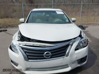 2014 Nissan Altima 2.5 S with VIN 1N4AL3AP6EN335210, listed as a IAAI auction lot 41738704 with 221,199 mi miles. Bid and sale history available at carsss.com. Image 12.