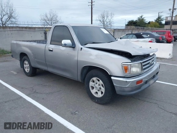 1993 Toyota T100 z VIN JT4VD10C0P0009821, wystawiony jako IAAI lot #41788269 z przebiegiem 144 505 mil mil oraz . Historia ofert i sprzedaży dostępna na DreamBid. Obrazek 1.