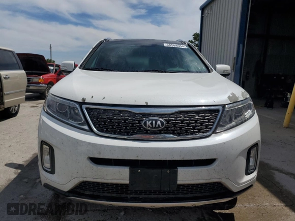 2014 Kia Sorento SX z VIN 5XYKW4A73EG459387, wystawiony jako Copart lot #56568634 z przebiegiem 145 151 mil mil oraz Szkoda całkowita • Salvage title. Historia ofert i sprzedaży dostępna na DreamBid. Obrazek 5.