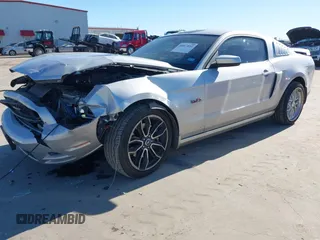 2013 Ford Mustang GT with VIN 1ZVBP8CF5D5232781, listed as a IAAI auction lot 40917812 with 130,447 mi miles. Bid and sale history available at carsss.com. Image 17.