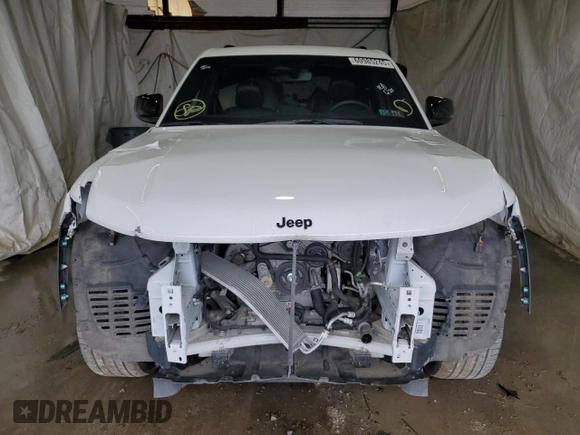 2024 Jeep Grand Cherokee Limited with VIN 1C4RJHBG9RC165070, listed as a Copart auction lot 60985245 with 21,002 mi miles and Salvage title. Bid and sale history available at DreamBid. Image 5.