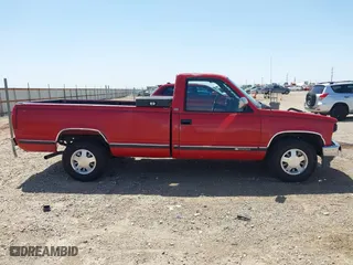 1989 Chevrolet C/K 1500 with VIN 1GCDC14K3KZ252768, listed as a IAAI auction lot 39352514 with 158,435 mi miles. Bid and sale history available at carsss.com. Image 14.