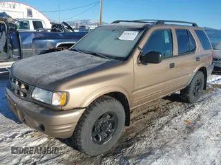 2002 Isuzu Rodeo with VIN 4S2DM58W824320291, listed as a IAAI auction lot 41385761 with 177,441 mi miles. Bid and sale history available at carsss.com. Image 2.