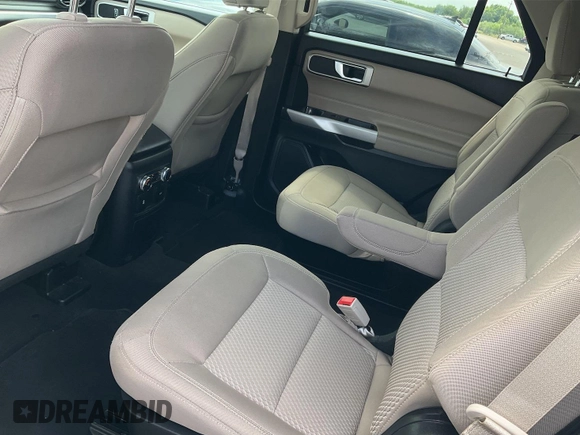 2022 Ford Explorer XLT z VIN 1FMSK7DH3NGB36208, wystawiony jako IAAI lot #42468431 z przebiegiem 51 513 mil mil oraz . Historia ofert i sprzedaży dostępna na DreamBid. Obrazek 17.