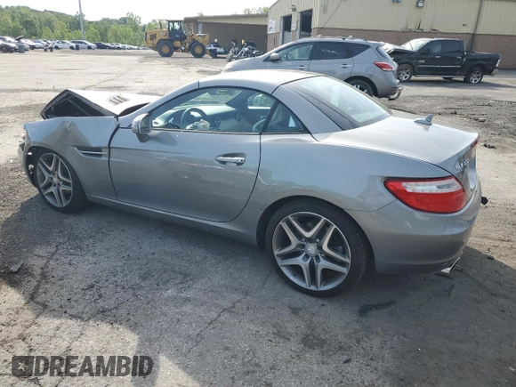 2015 Mercedes-Benz SLK 250 with VIN WDDPK4HA1FF106580, listed as a Copart auction lot 57462625 with 37,971 mi miles and Salvage title. Bid and sale history available at DreamBid. Image 2.