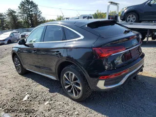 2023 Audi Q5 Sportback S line Premium Plus with VIN WA15AAFYXP2108382, listed as a Copart auction lot 70910494 with 25,081 mi miles and Salvage Title. Bid and sale history available at carsss.com. Image 2.
