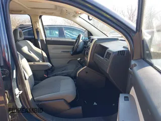 2007 Jeep Compass Sport with VIN 1J8FF47WX7D193781, listed as a IAAI auction lot 41348538 with 193,365 mi miles. Bid and sale history available at carsss.com. Image 5.