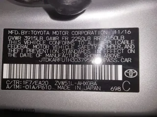 2017 Toyota Prius Two with VIN JTDKARFU1H3037959, listed as a IAAI auction lot 41509021 with 82,500 mi miles. Bid and sale history available at carsss.com. Image 9.