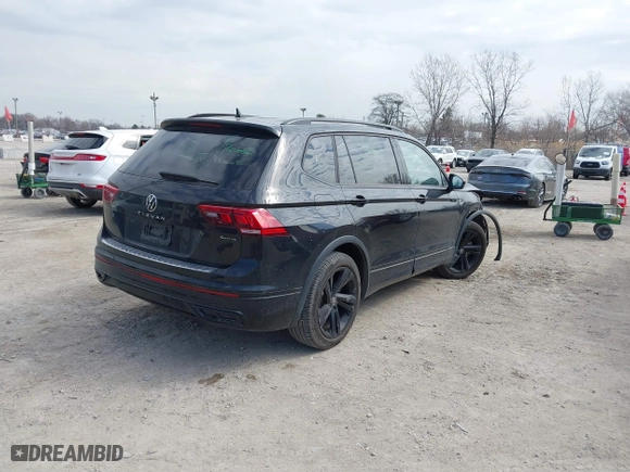 2023 Volkswagen Tiguan SE R-Line Black with VIN 3VV8B7AX4PM019421, listed as a IAAI auction lot 41885691 with 36,332 mi miles. Bid and sale history available at carsss.com. Image 4.