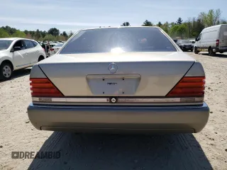 1993 Mercedes-Benz 400 z VIN WDBGA43E4PA107758, wystawiony jako Copart lot #55252815 z przebiegiem 89 659 mil mil oraz Czysty tytuł • Clean title. Historia ofert i sprzedaży dostępna na DreamBid. Obrazek 6.