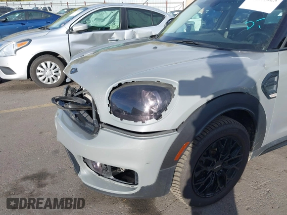 2017 MINI Countryman Cooper z VIN WMZYS7C38H3B63150, wystawiony jako IAAI lot #40754025 z przebiegiem 72 704 mil mil oraz . Historia ofert i sprzedaży dostępna na DreamBid. Obrazek 6.