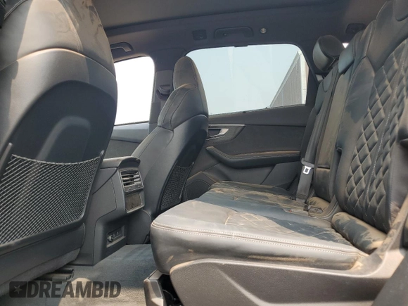 2022 Audi SQ7 Premium Plus z VIN WA1AWBF73ND010793, wystawiony jako Copart lot #53046083 z przebiegiem 12 925 mil mil oraz . Historia ofert i sprzedaży dostępna na DreamBid. Obrazek 11.