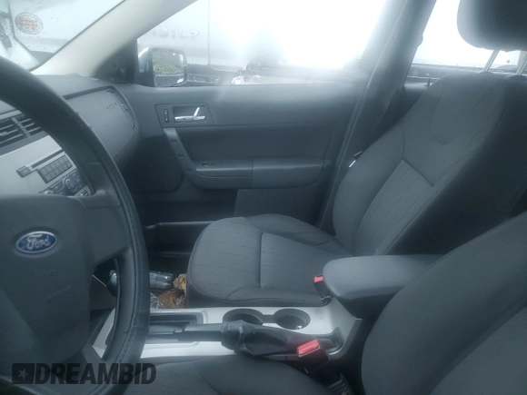2009 Ford Focus SE with VIN 1FAHP35N29W100167, listed as a Copart auction lot 80364894 with 0 mi miles and Clean Title. Bid and sale history available at carsss.com. Image 7.
