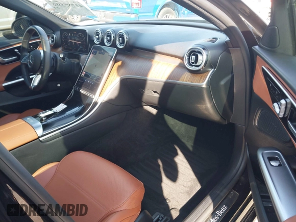 2022 Mercedes-Benz C 300 with VIN W1KAF4GB8NR047335, listed as a IAAI auction lot 41785599 with 37,157 mi miles and . Bid and sale history available at DreamBid. Image 5.