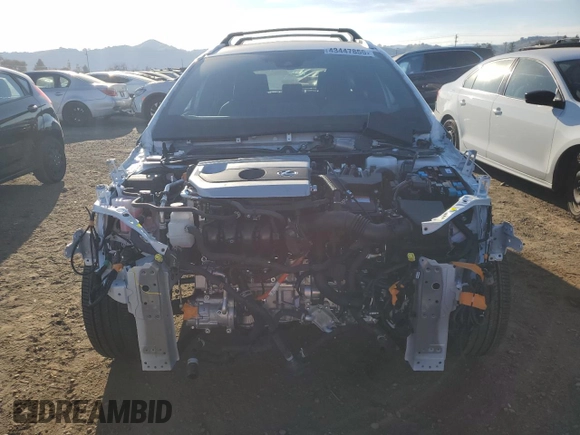 2024 Lexus UX 250h Premium with VIN JTHP6JBH2R2192530, listed as a Copart auction lot 43447855 with 2,717 mi miles and Salvage title. Bid and sale history available at DreamBid. Image 5.