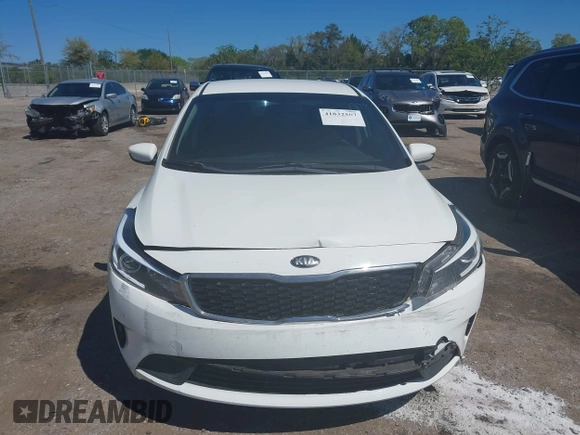 2018 Kia Forte LX with VIN 3KPFK4A78JE235892, listed as a IAAI auction lot 41832507 with 169,727 mi miles. Bid and sale history available at carsss.com. Image 13.