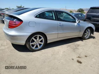 2004 Mercedes-Benz C z VIN WDBRN64J44A634666, wystawiony jako Copart lot #65085215 z przebiegiem 106 079 mil mil oraz Szkoda całkowita • Salvage title. Historia ofert i sprzedaży dostępna na DreamBid. Obrazek 3.