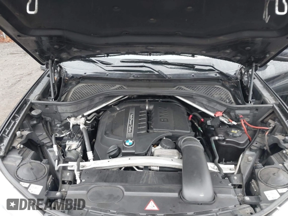 2015 BMW X6 xDrive35i with VIN 5UXKU2C53F0N76799, listed as a IAAI auction lot 41946628 with 173,607 mi miles. Bid and sale history available at carsss.com. Image 10.