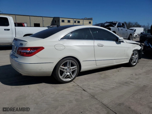 2013 Mercedes-Benz E-Class E 350 with VIN WDDKJ5KB9DF195543, listed as a Copart auction lot 46372955 with 127,622 mi miles and Salvage Title. Bid and sale history available at carsss.com. Image 3.