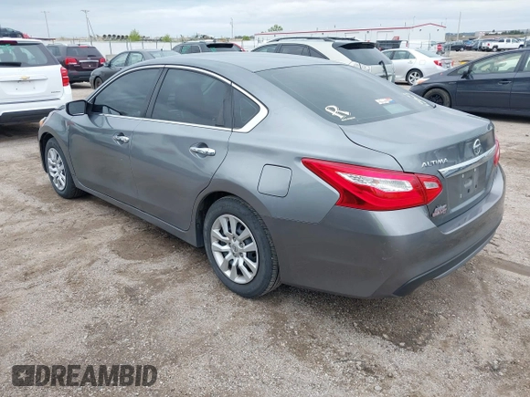 2017 Nissan Altima S z VIN 1N4AL3AP8HN364874, wystawiony jako IAAI lot #42124451 z przebiegiem 114 967 mil mil oraz . Historia ofert i sprzedaży dostępna na DreamBid. Obrazek 3.