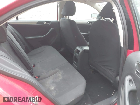 2015 Volkswagen Jetta Sedan 1.8T SE with VIN 3VWD17AJXFM303014, listed as a IAAI auction lot 41953494 with 92,145 mi miles. Bid and sale history available at carsss.com. Image 8.