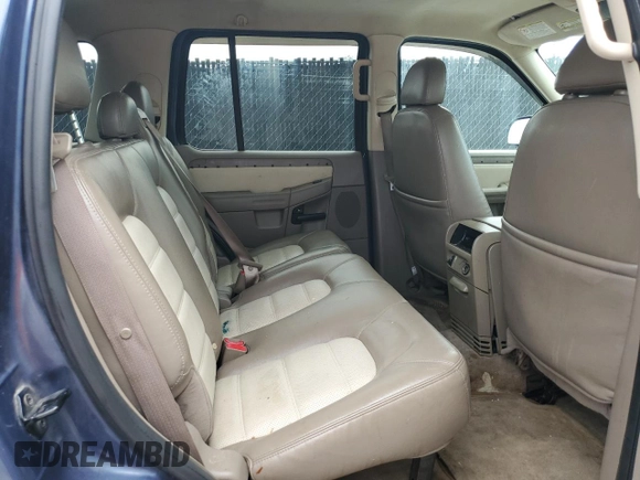 2004 Ford Explorer Eddie Bauer z VIN 1FMZU64K54UB61660, wystawiony jako Copart lot #60890085 z przebiegiem 194 733 mil mil oraz Szkoda całkowita • Salvage title. Historia ofert i sprzedaży dostępna na DreamBid. Obrazek 11.