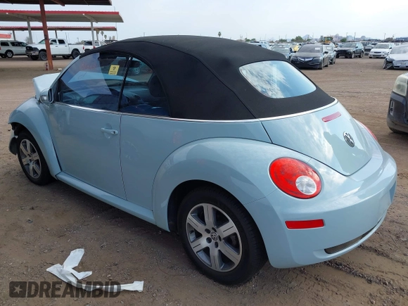 2006 Volkswagen Beetle with VIN 3VWRF31Y26M316675, listed as a IAAI auction lot 42732597 with Not provided miles and . Bid and sale history available at DreamBid. Image 3.
