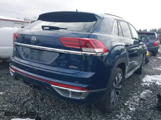 2021 Volkswagen Atlas Cross Sport 3.6L V6 SEL Premium R-Line with VIN 1V2FE2CA6MC238580, listed as a IAAI auction lot 41480812 with 54,427 mi miles. Bid and sale history available at carsss.com. Image 4.