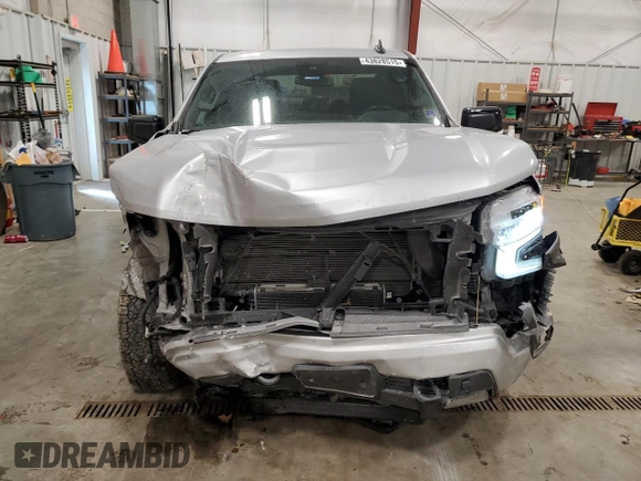 2022 Chevrolet Silverado 1500 RST with VIN 1GCUDEET0NZ504153, listed as a Copart auction lot 43828515 with 39,842 mi miles and Salvage Title. Bid and sale history available at DreamBid. Image 5.