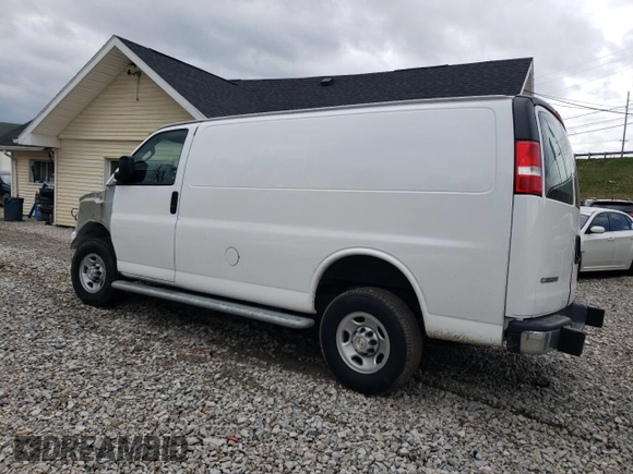 2022 Chevrolet Express Cargo with VIN 1GCWGAFPXN1155012, listed as a Copart auction lot 62039645 with 30,890 mi miles and Salvage title. Bid and sale history available at DreamBid. Image 2.