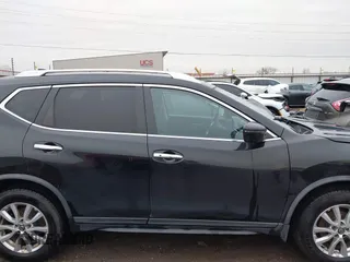2017 Nissan Rogue SV with VIN KNMAT2MV5HP604465, listed as a IAAI auction lot 41463706 with 103,942 mi miles. Bid and sale history available at carsss.com. Image 13.