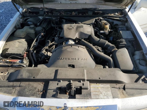 1996 Lincoln Town Car Signature with VIN 1LNLM82WXTY654457, listed as a Copart auction lot 53097635 with 257,446 mi miles and Salvage title. Bid and sale history available at DreamBid. Image 12.