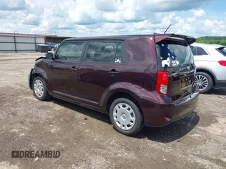 2012 Scion xB z VIN JTLZE4FE2CJ010499, wystawiony jako IAAI lot #42170770 z przebiegiem 97 599 mil mil oraz . Historia ofert i sprzedaży dostępna na DreamBid. Obrazek 3.
