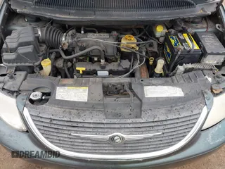 2003 Chrysler Town & Country with VIN 2C4GP24R43R255341, listed as a IAAI auction lot 41687331 with 129,592 mi miles. Bid and sale history available at carsss.com. Image 10.