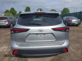 2024 Toyota Highlander LE z VIN 5TDKDRAH9RS050136, wystawiony jako IAAI lot #42427558 z przebiegiem 38 481 mil mil oraz . Historia ofert i sprzedaży dostępna na DreamBid. Obrazek 16.