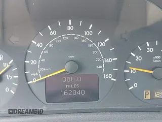 2001 Mercedes-Benz E-Class with VIN WDBJH65J31B364290, listed as a IAAI auction lot 41545677 with 162,040 mi miles. Bid and sale history available at carsss.com. Image 16.